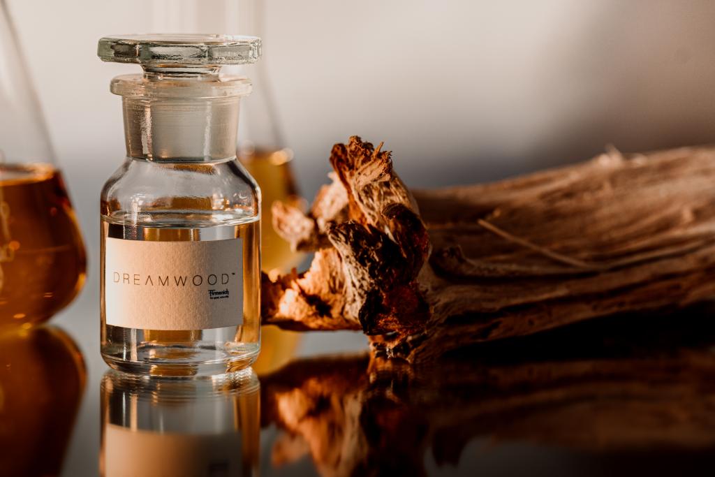 Dreamwood bottle